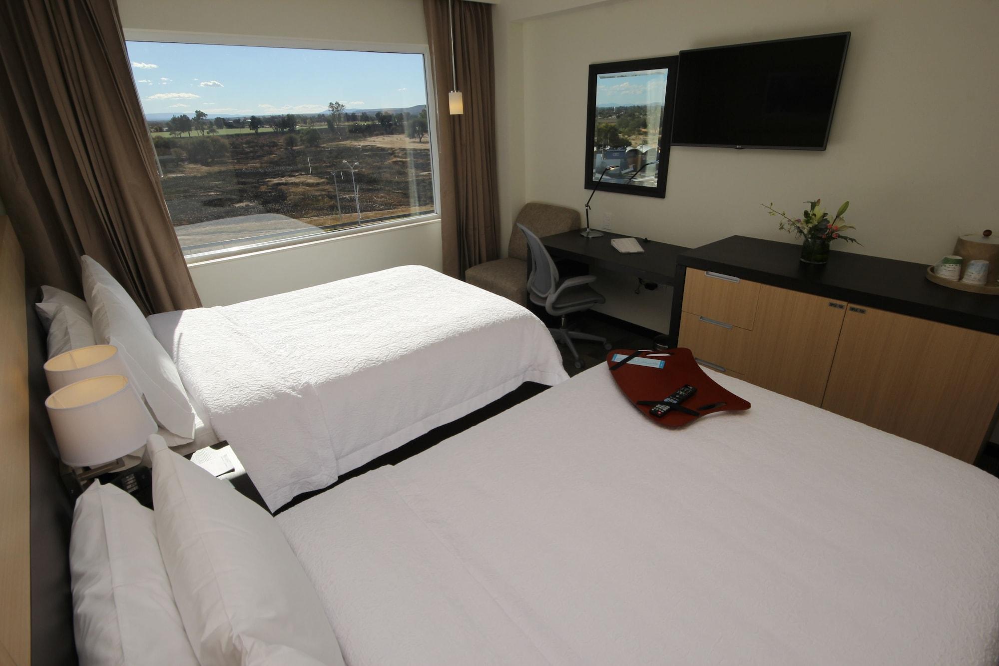Hampton Inn By Hilton Silao-Aeropuerto, Mexico Bagian luar foto