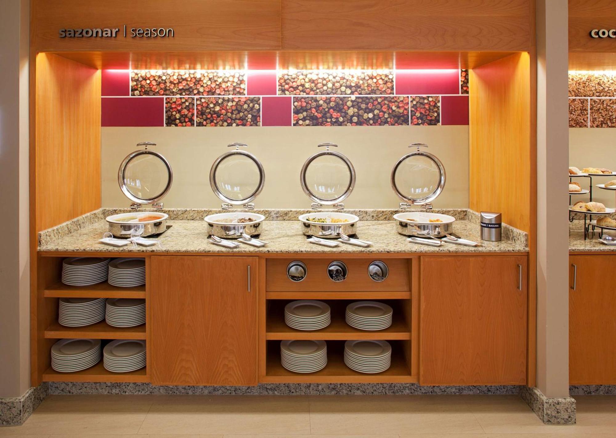 Hampton Inn By Hilton Silao-Aeropuerto, Mexico Bagian luar foto